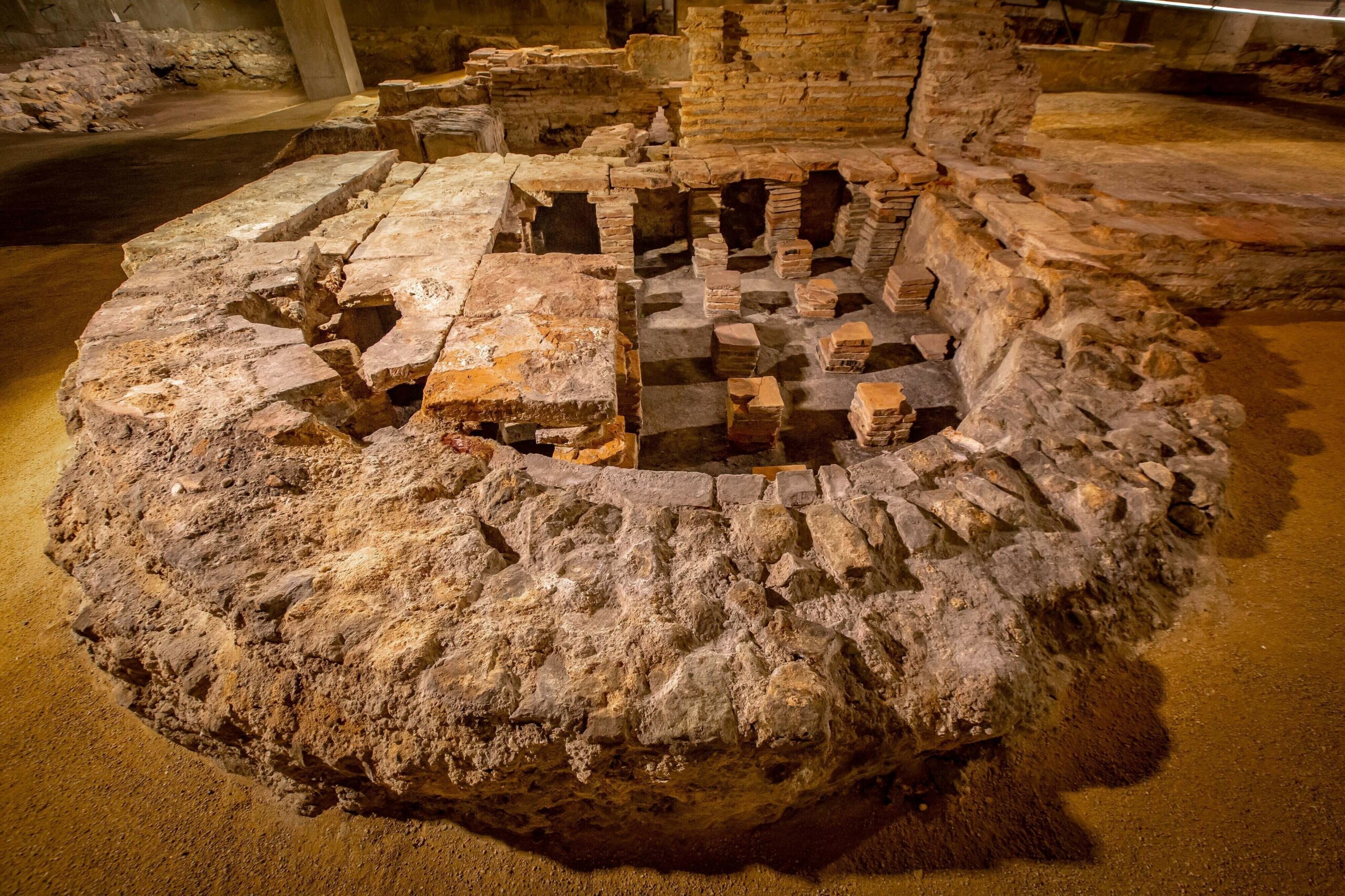 The stone remains of Billingsgate Roman House and Bath.