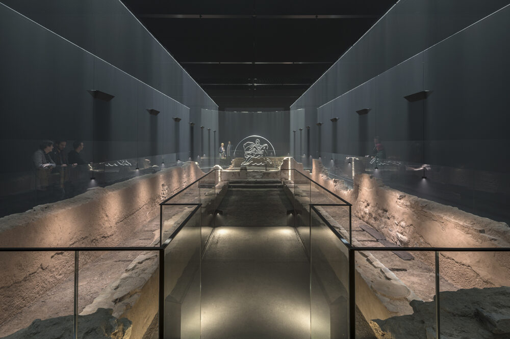 Late Night Tour: Trade and Commerce in Roman London