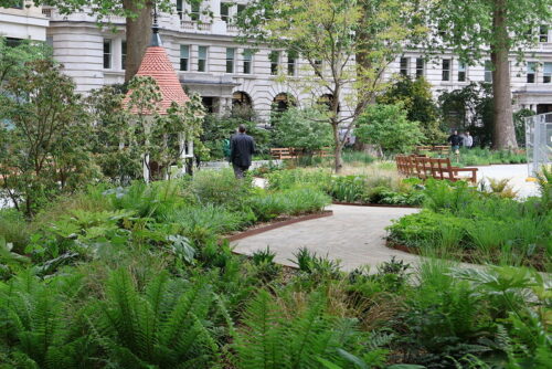 a photo of Finsbury Circus Gardens
